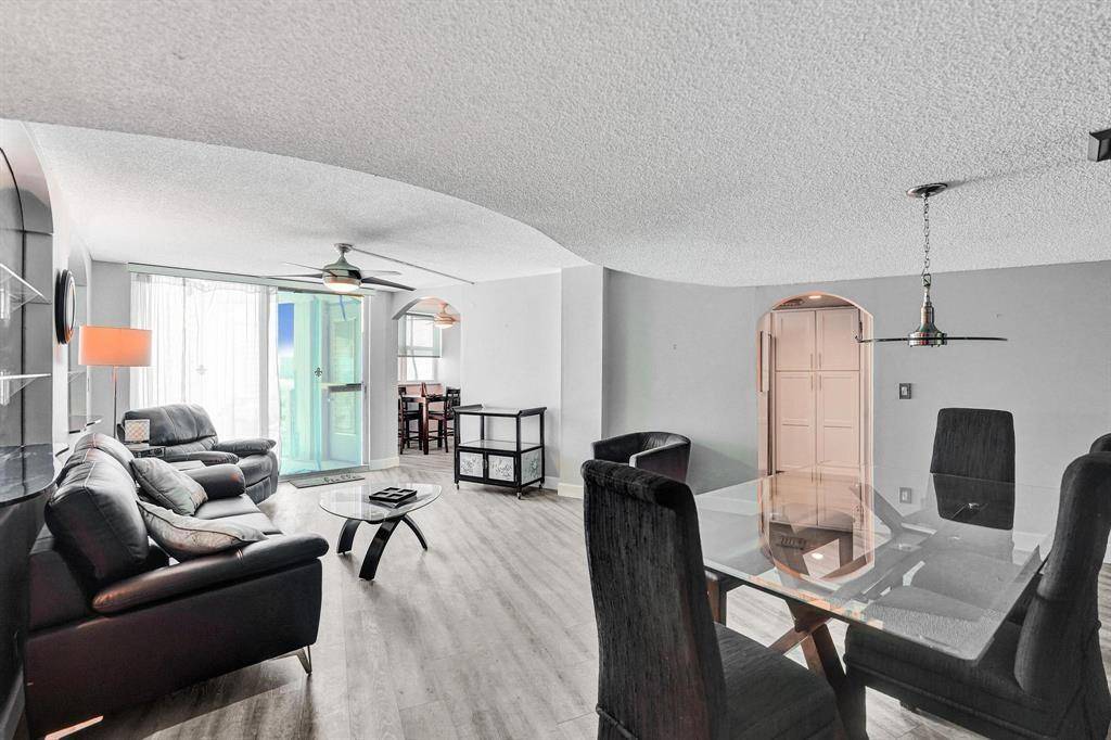 Hallandale Beach, FL 33009,100 Golden Isles Dr #815