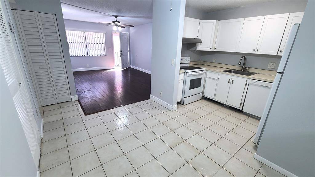 Coral Springs, FL 33065,3262 NW 104th Ave #3262