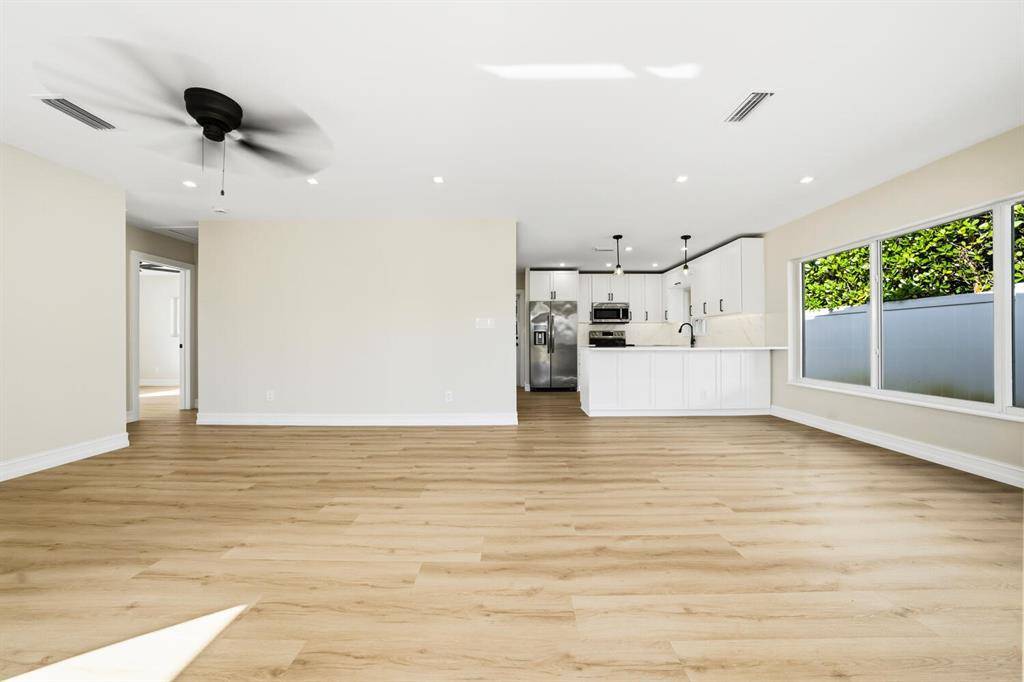 Oakland Park, FL 33334,4751 NE 4th Ave