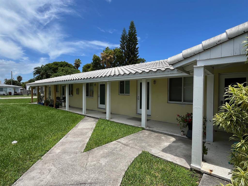 Hollywood, FL 33020,1712 Fletcher St #3