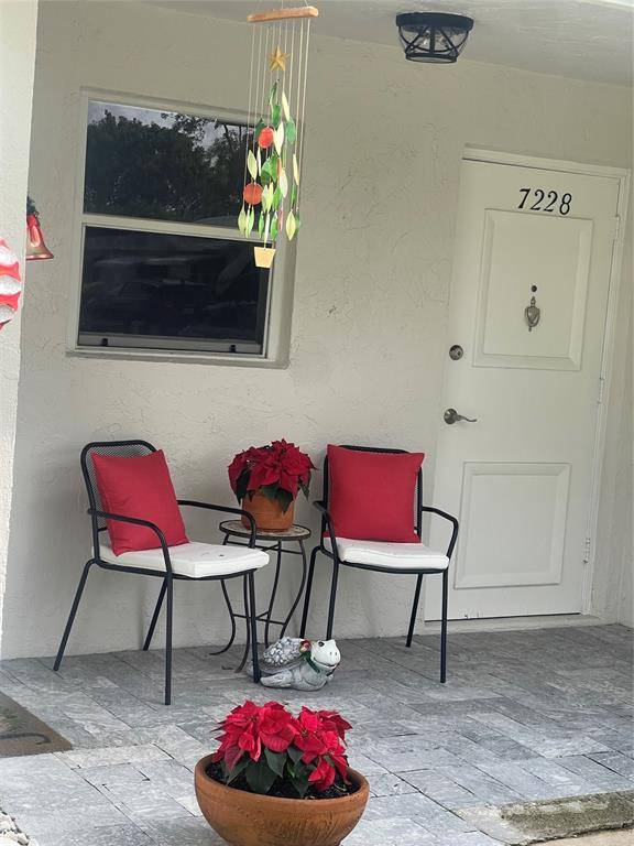 Lake Worth, FL 33462,7228 W Oakridge Cir #7228