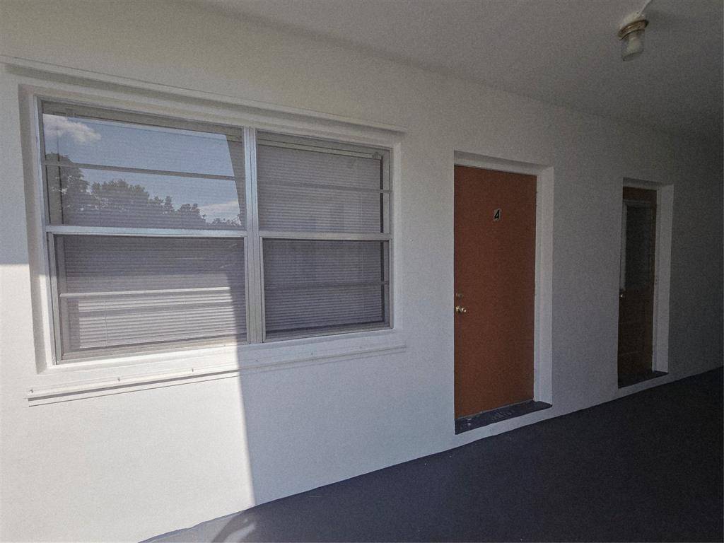 Hollywood, FL 33020,1007 N 19th Ave #4