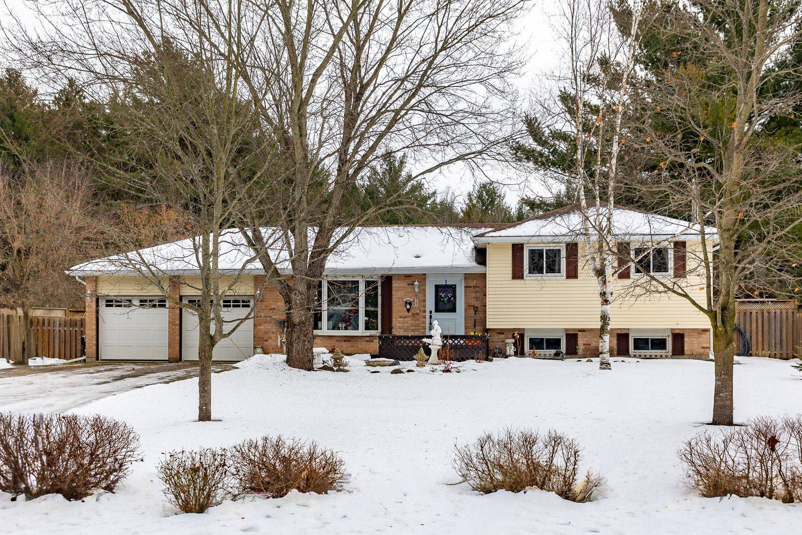 Adjala-tosorontio, ON L0M 1C0,8245 Main ST