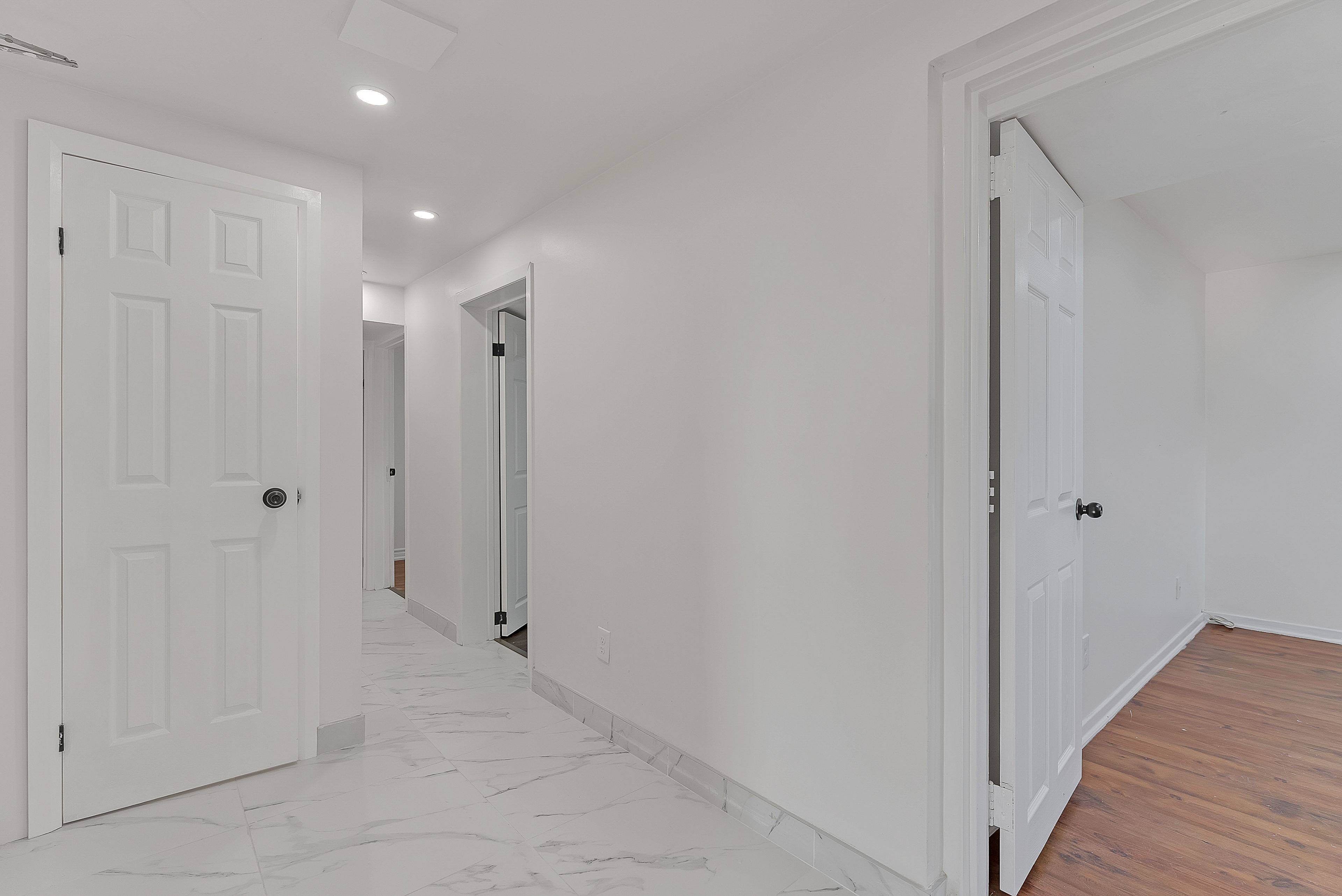 Toronto W06, ON M8V 1G8,2724 Lake Shore BLVD W #Lower