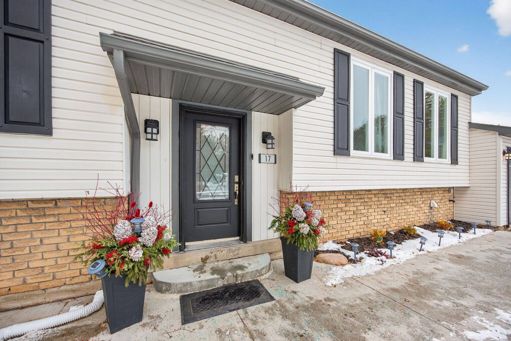 Caledon, ON L7K 0A5,17 Arlow RD