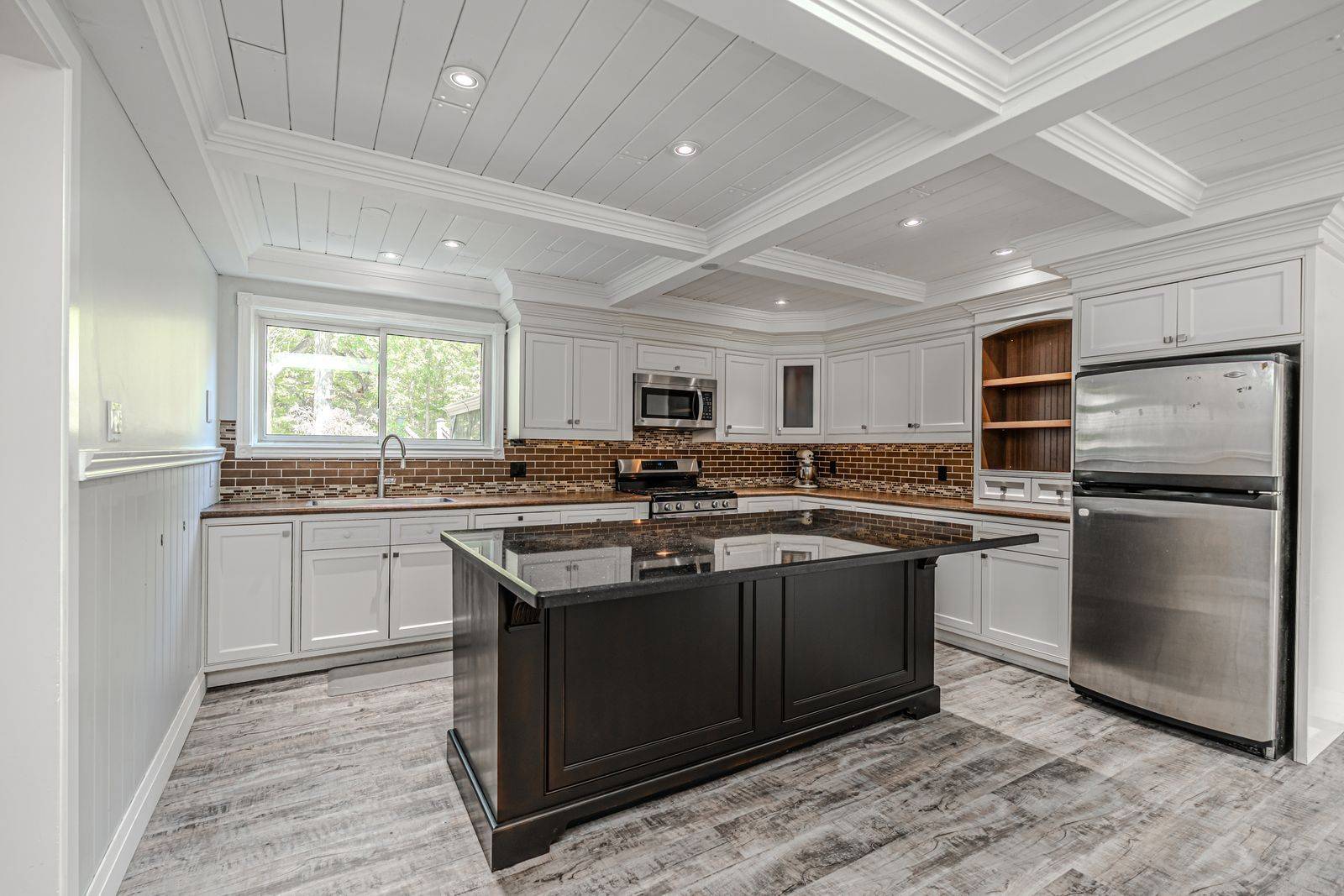 Georgian Bay, ON L0K 1S0,106 Musky Bay RD