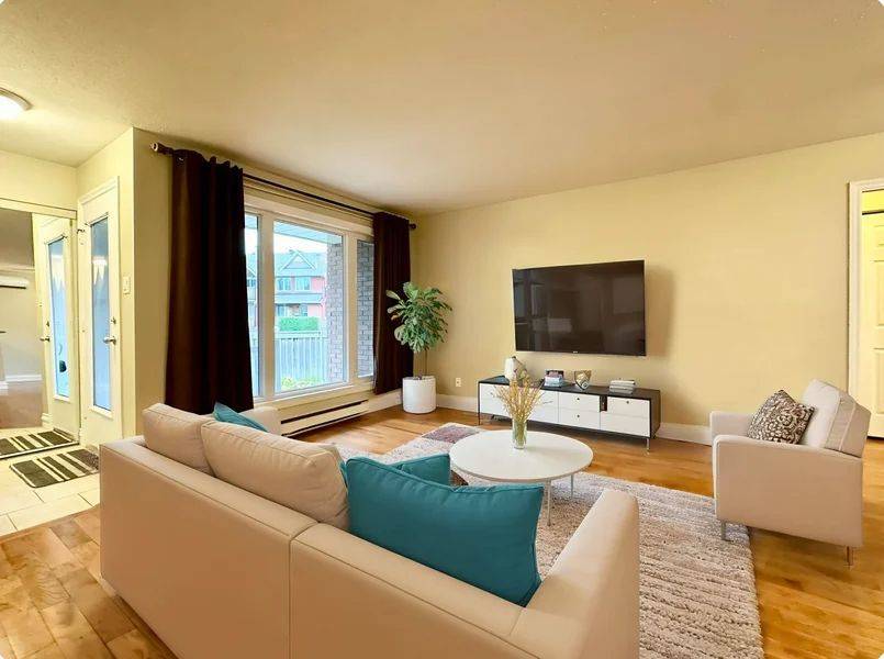 Orleans - Cumberland And Area, ON K4A 2E9,1795 Marsala CRES #102