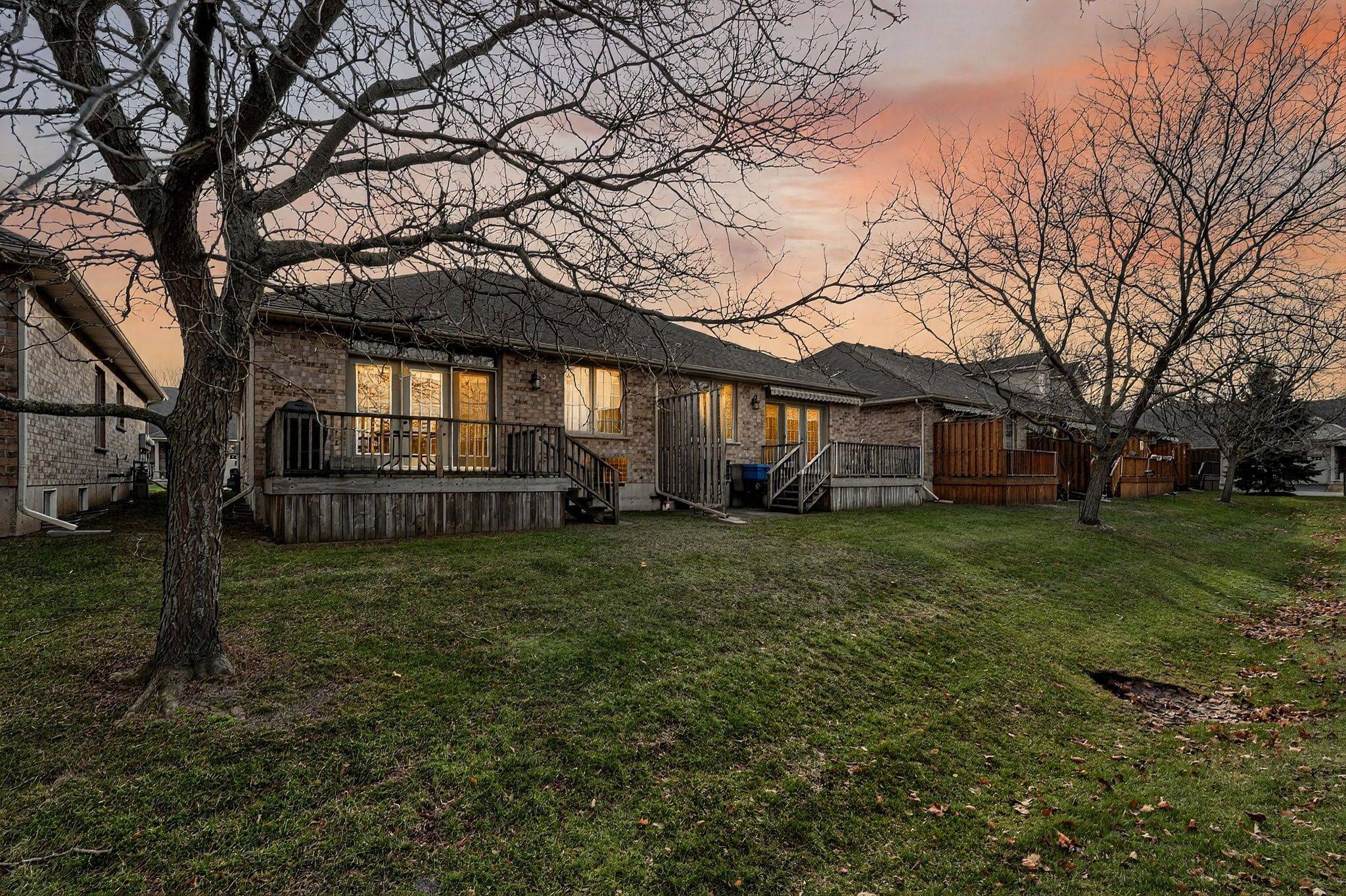 Haldimand, ON N1A 2N1,1041 Pine ST #16