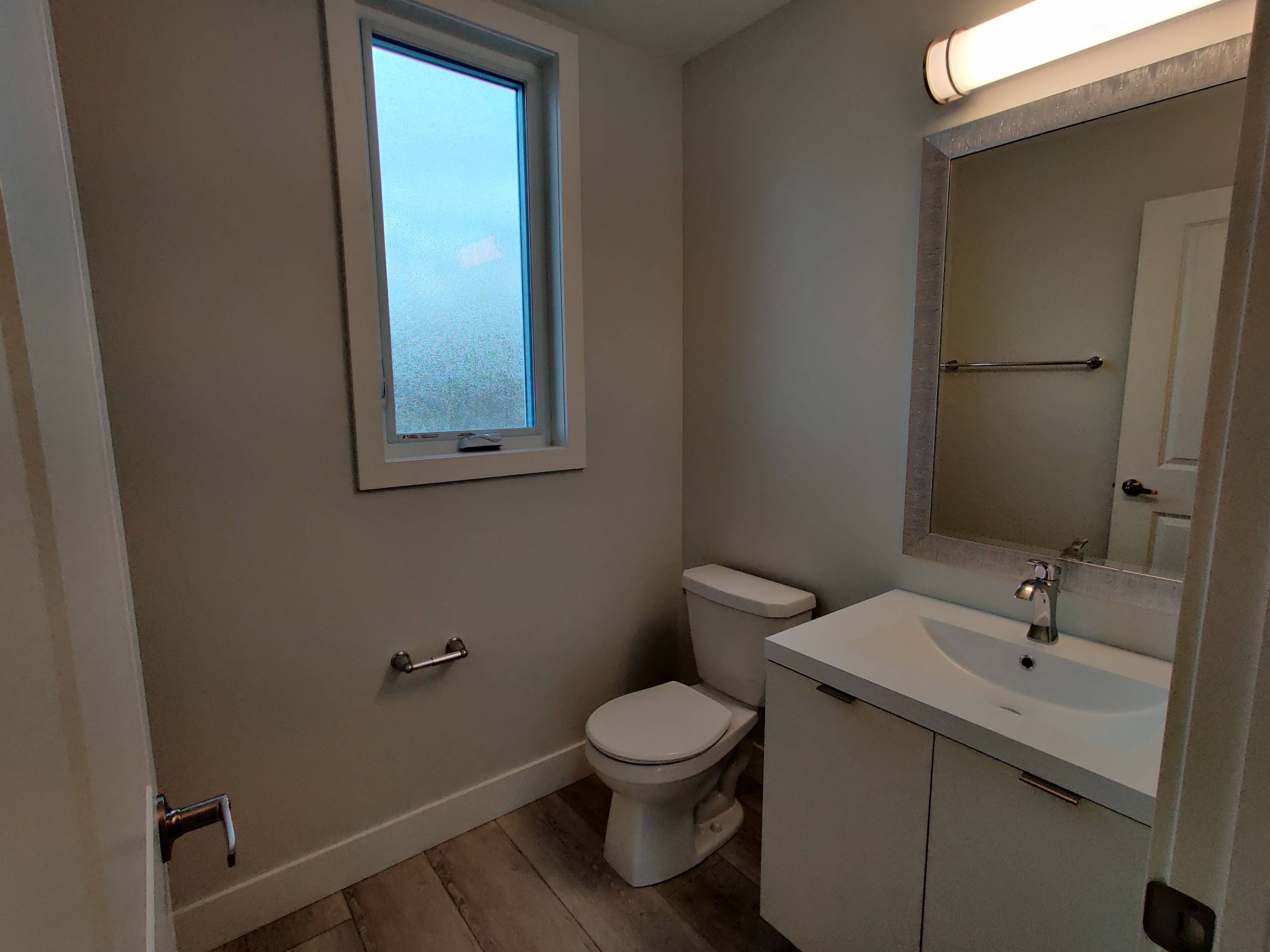 London South, ON N5Z 5A4,925 Deveron CRES #08