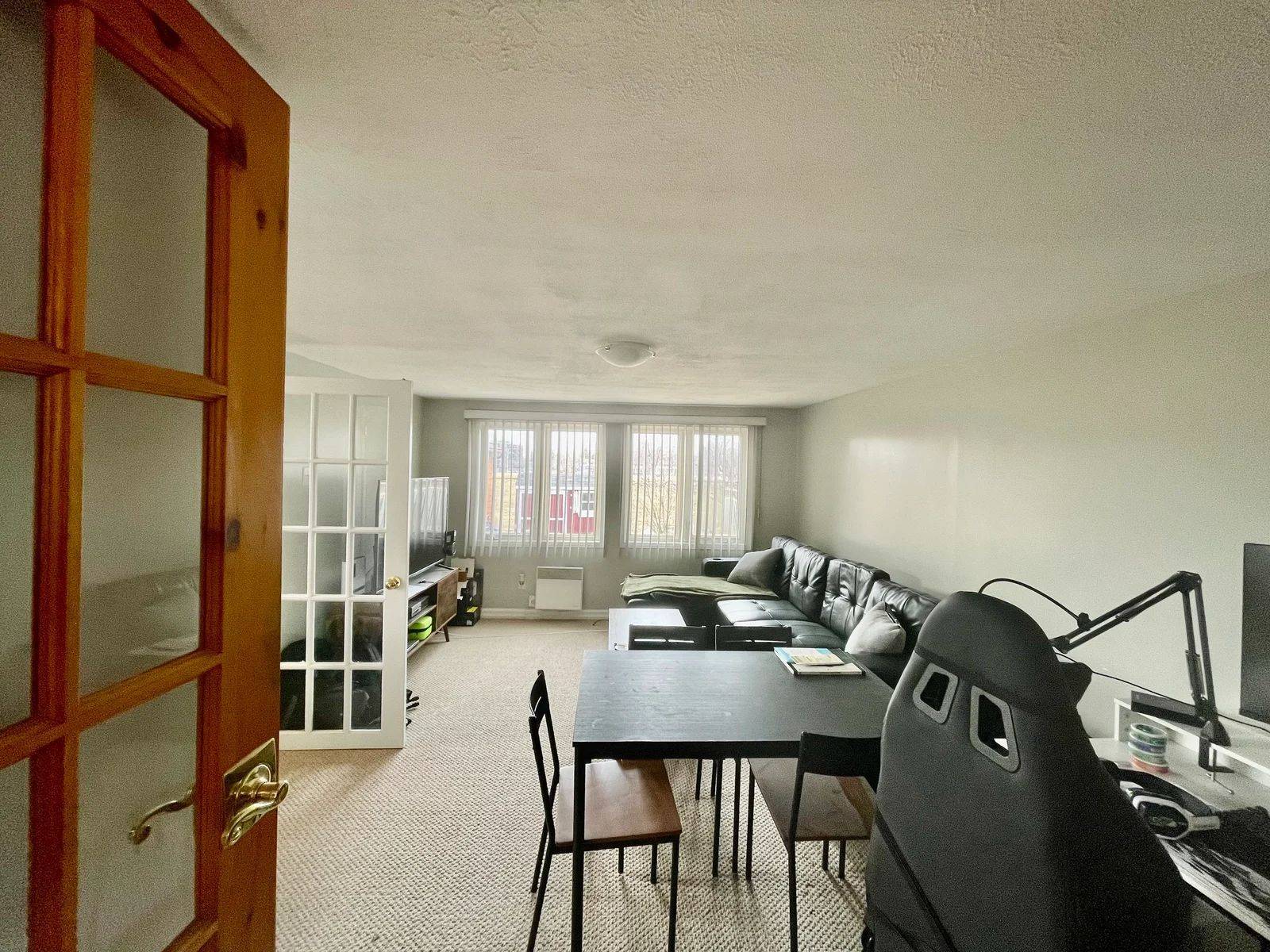 Overbrook - Castleheights And Area, ON K1K 2S2,704 Claude ST #Unit B