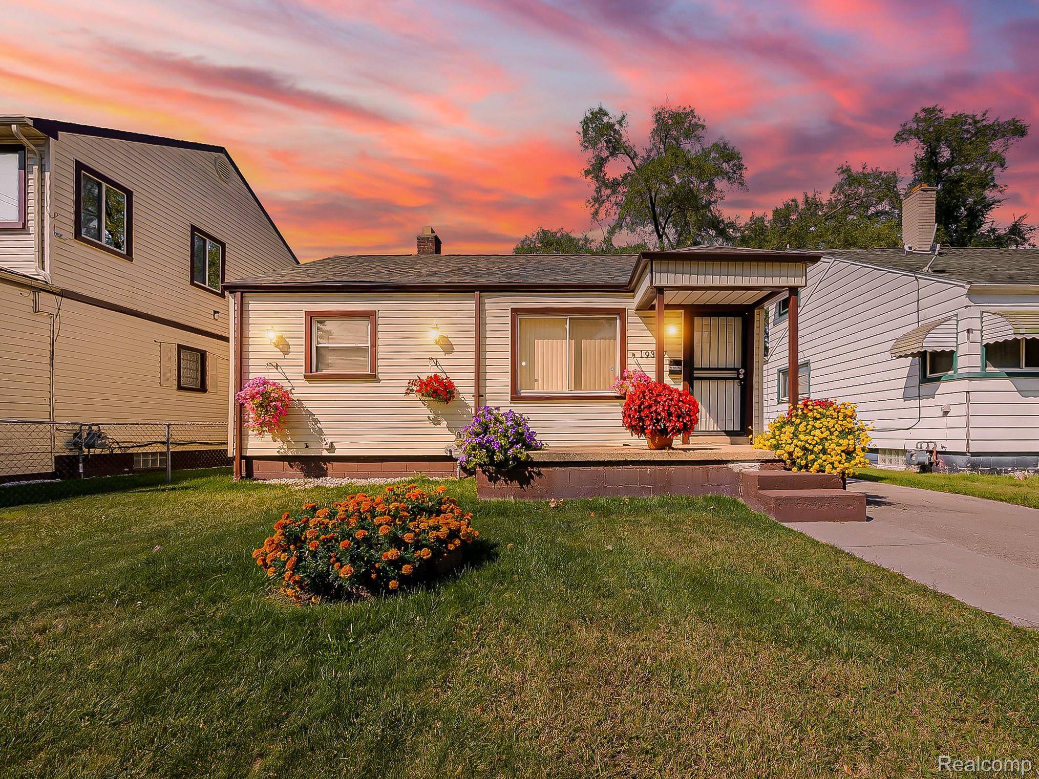 Detroit, MI 48235,19307 Fenmore ST