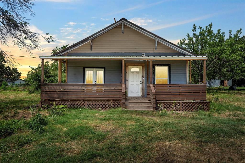 Axtell, TX 76624,709 S Pleasant Hill Road