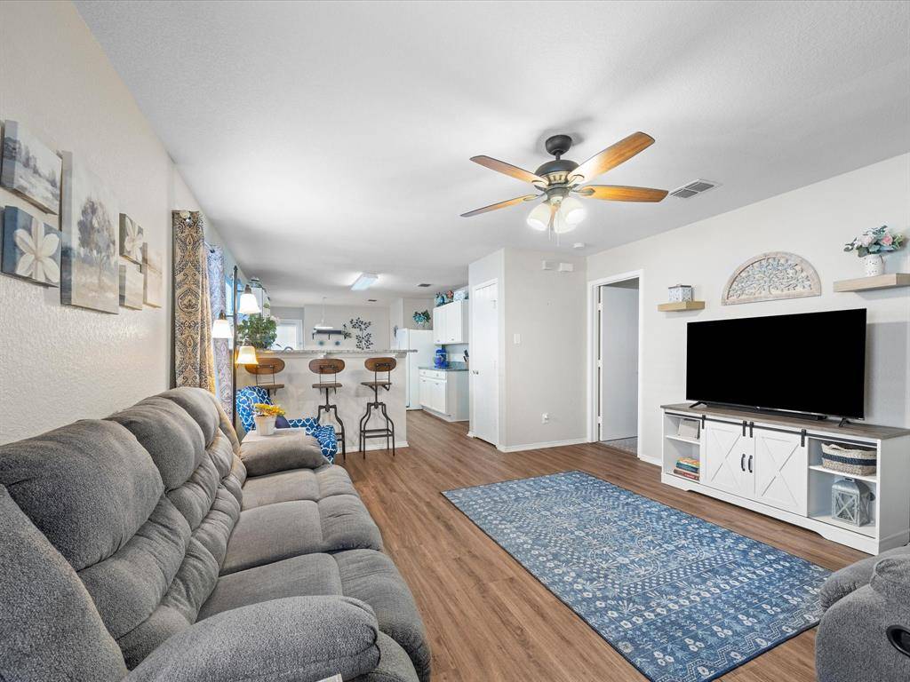 Fort Worth, TX 76179,6701 Meadow Way Lane