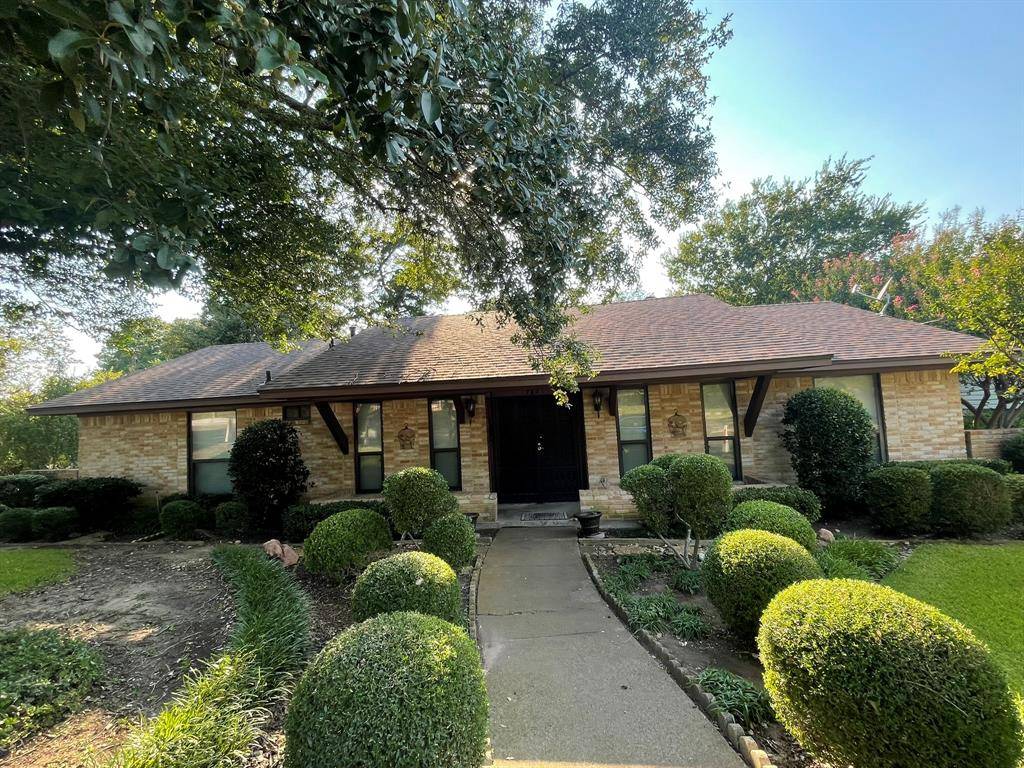 Dallas, TX 75232,7421 Indian Ridge Trail