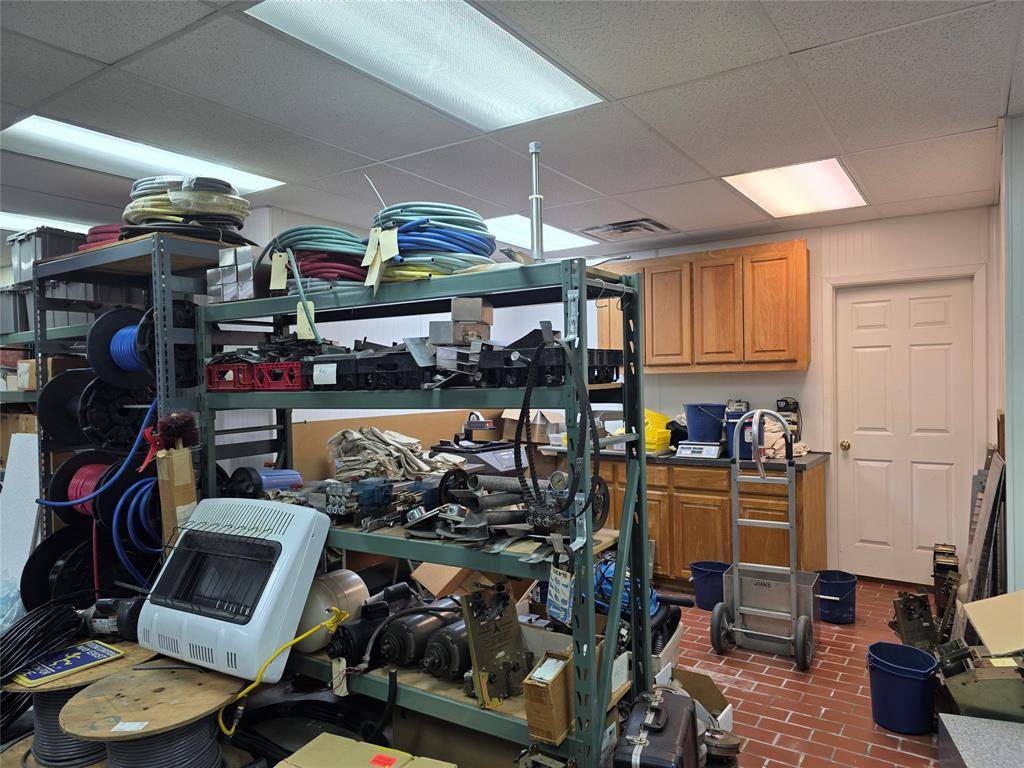 Irving, TX 75060,104 S Rogers Road