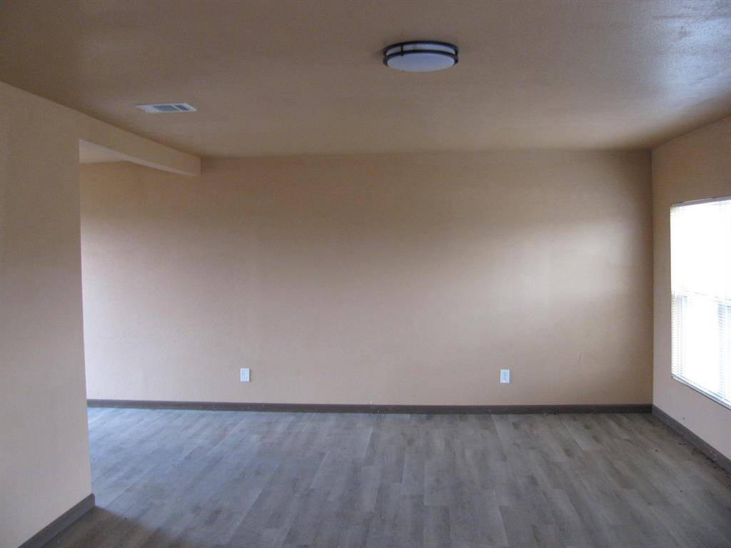 Savoy, TX 75479,12600 W Hwy 82 Highway W #1