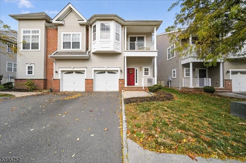 South Amboy City, NJ 08879,504 Col Db Kelly Way