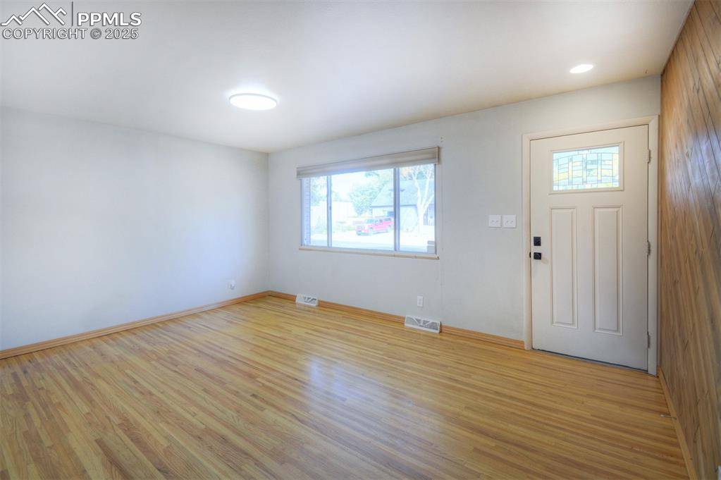 Colorado Springs, CO 80907,2912 Jon ST