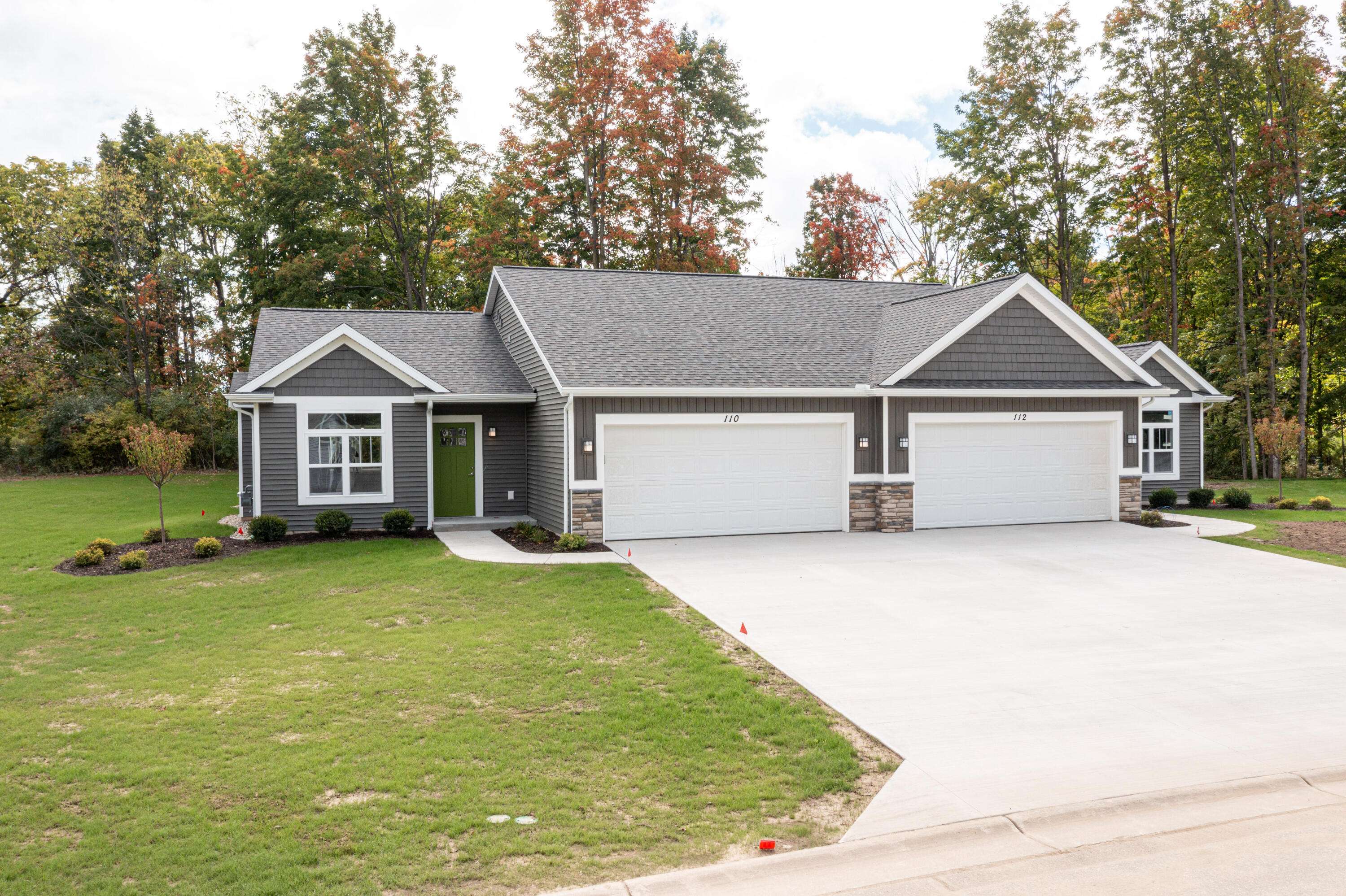 Hart, MI 49420,110 Creek DR #33