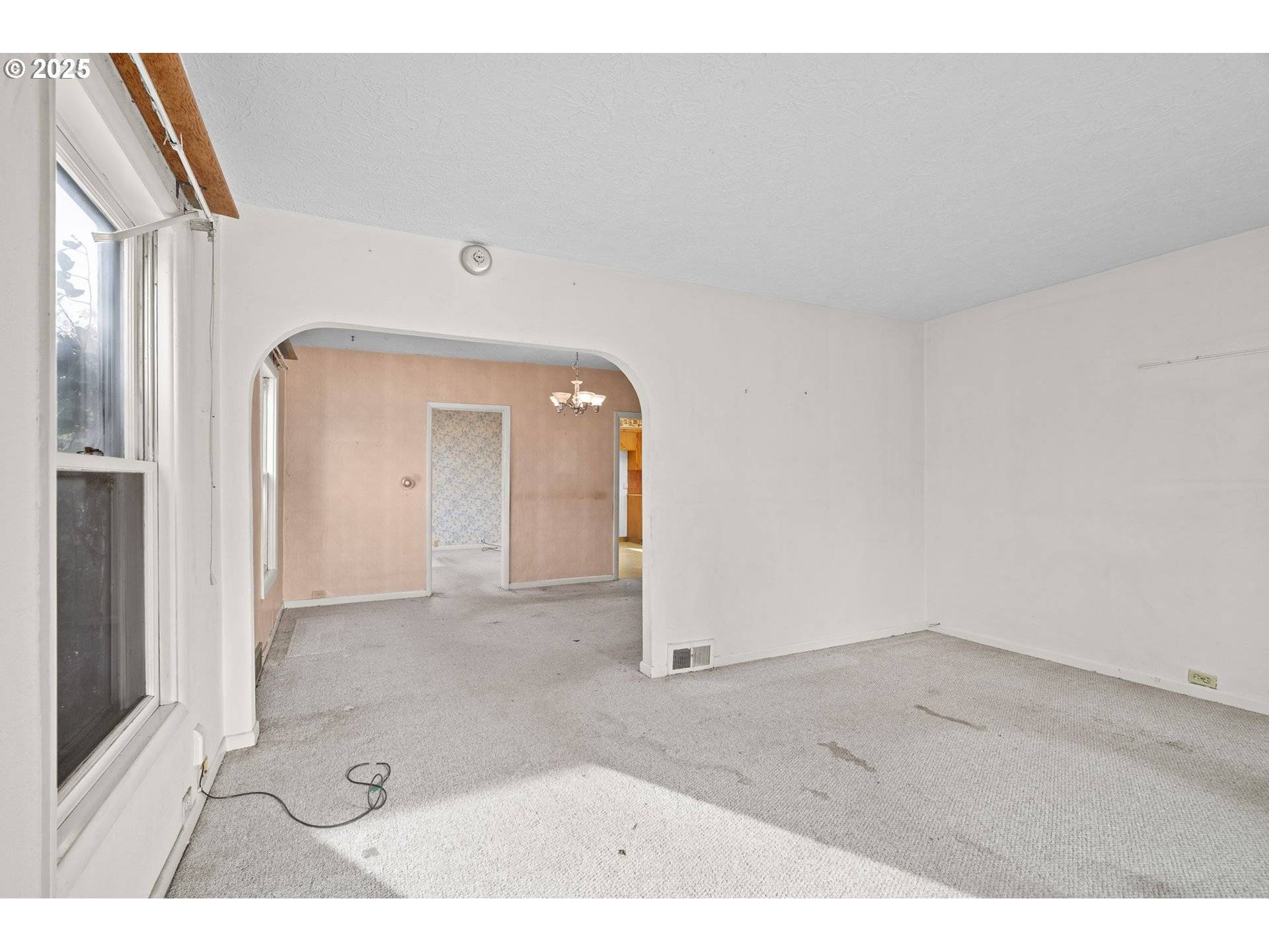 Portland, OR 97203,6015 N HOUGHTON ST