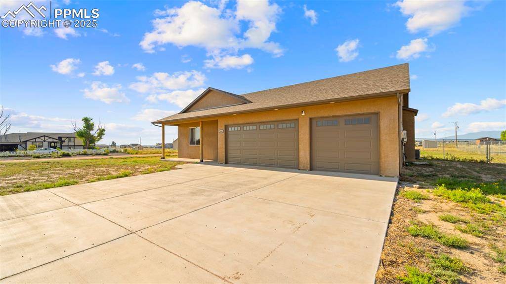 Pueblo, CO 81007,634 E Fredonia DR