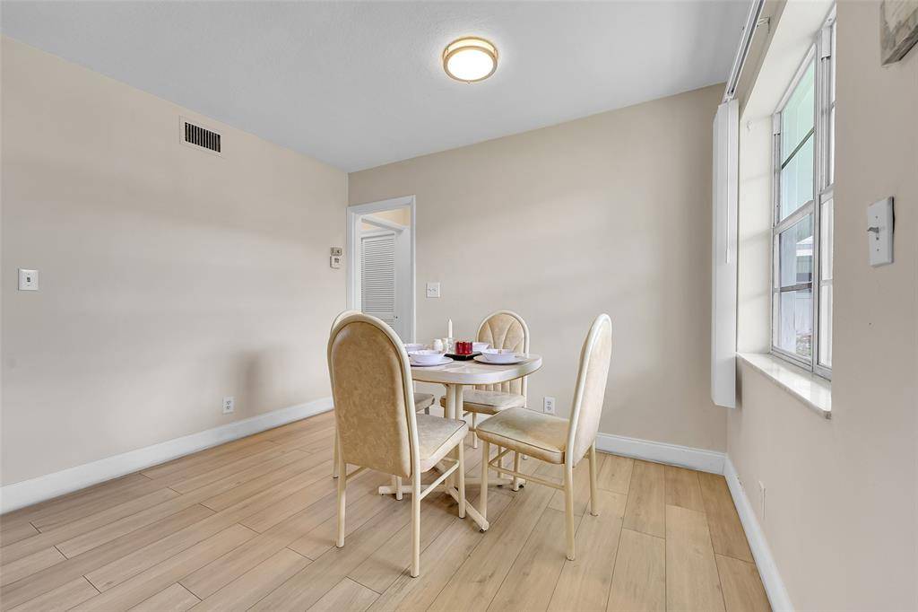 Lauderhill, FL 33313,1500 NW 43rd Ter #105