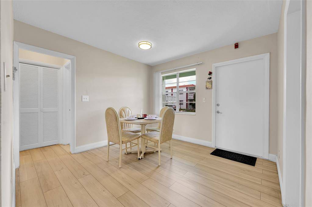 Lauderhill, FL 33313,1500 NW 43rd Ter #105