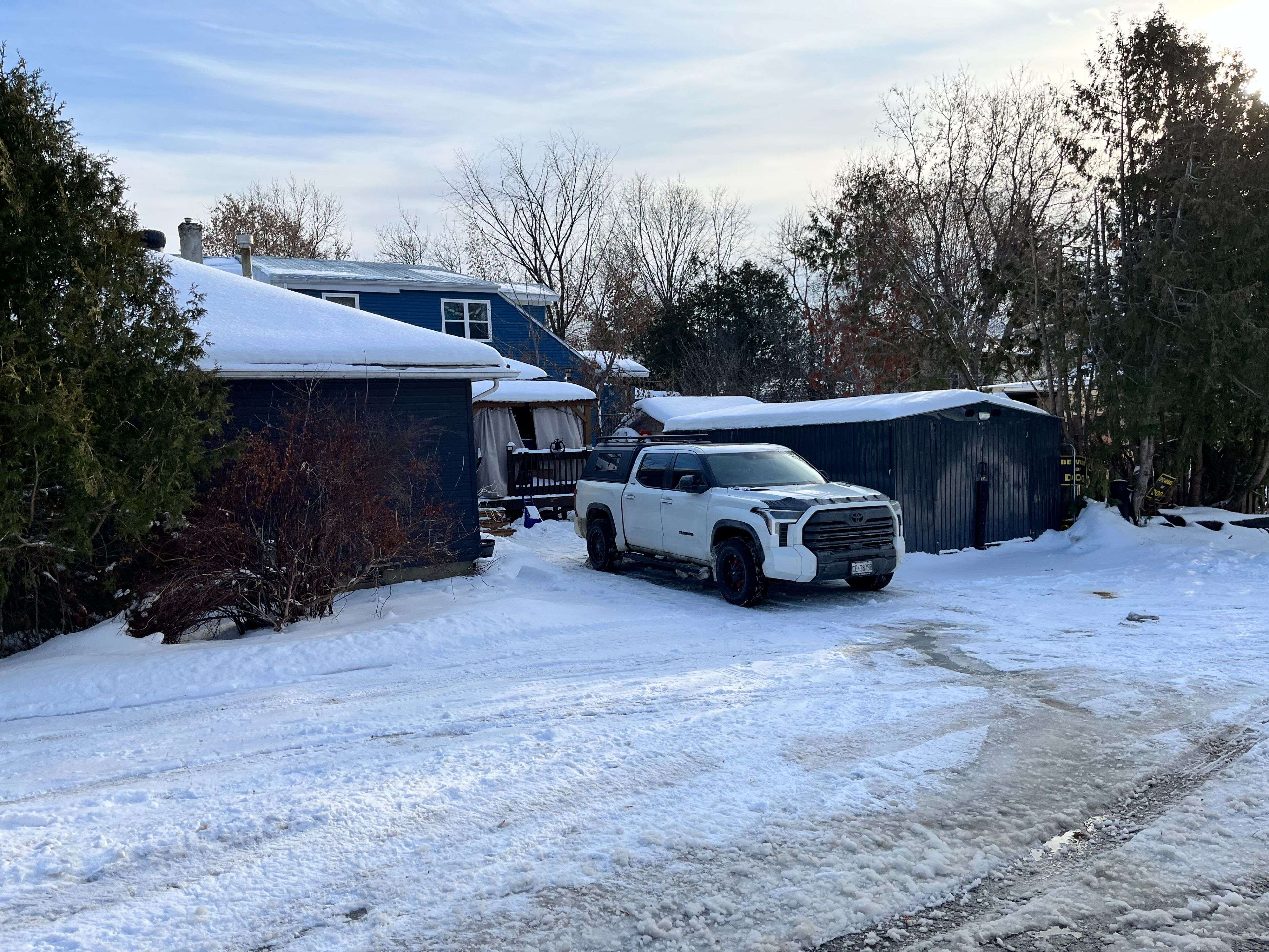 Orillia, ON L3V 4C6,369 East ST