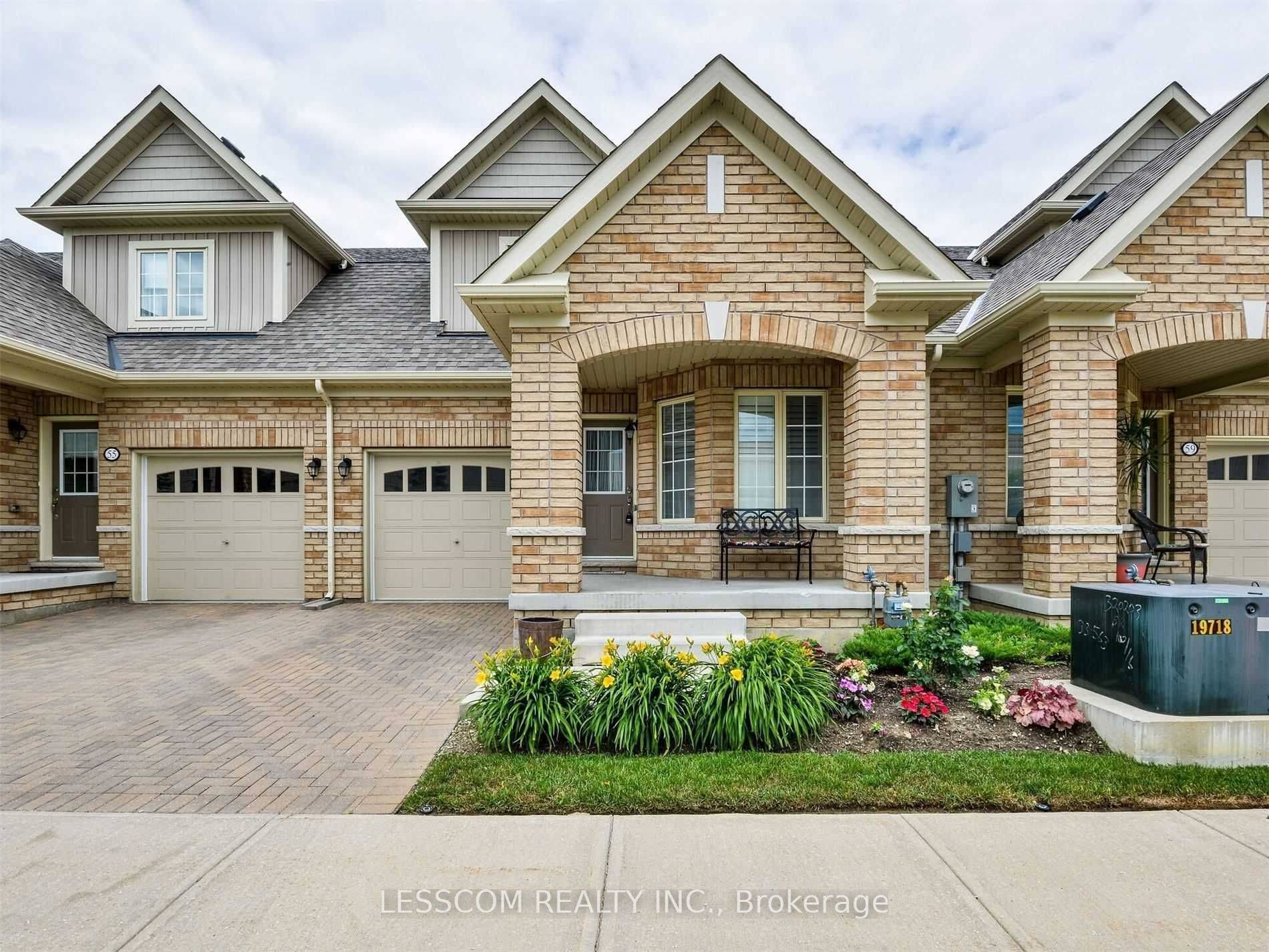 Brampton, ON L6R 3W9,57 Muzzo DR #38