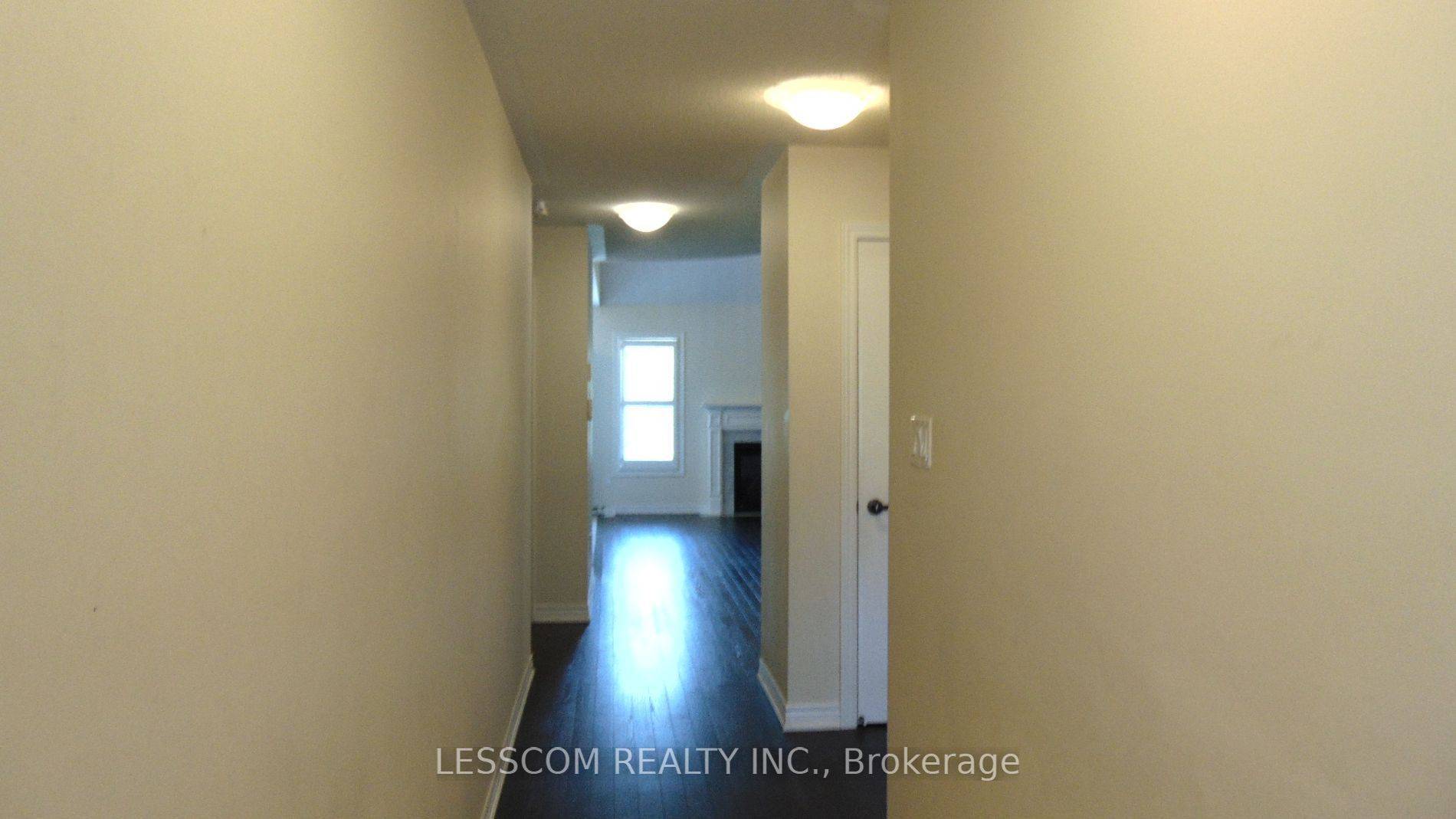 Brampton, ON L6R 3W9,57 Muzzo DR #38