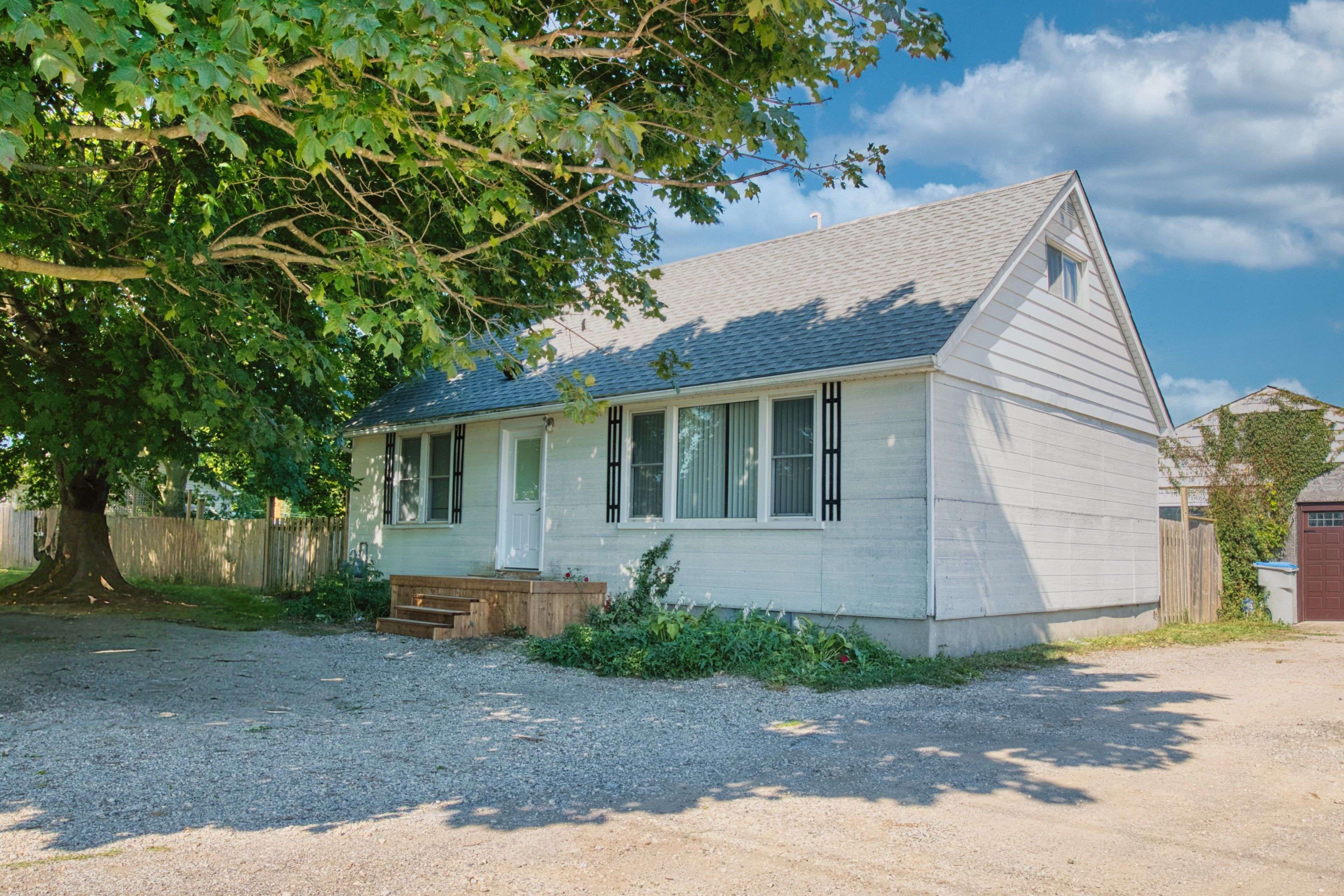 Middlesex Centre, ON N0M 2A0,15330 Plover Mills RD