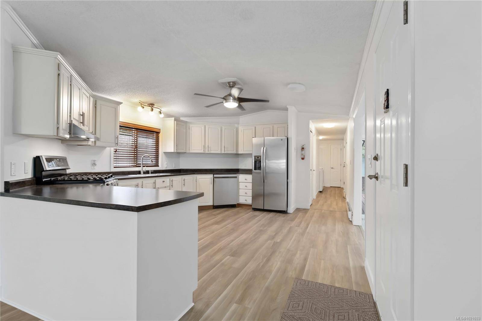 Central Saanich, BC V8M 2B6,7583 Central Saanich Rd #31