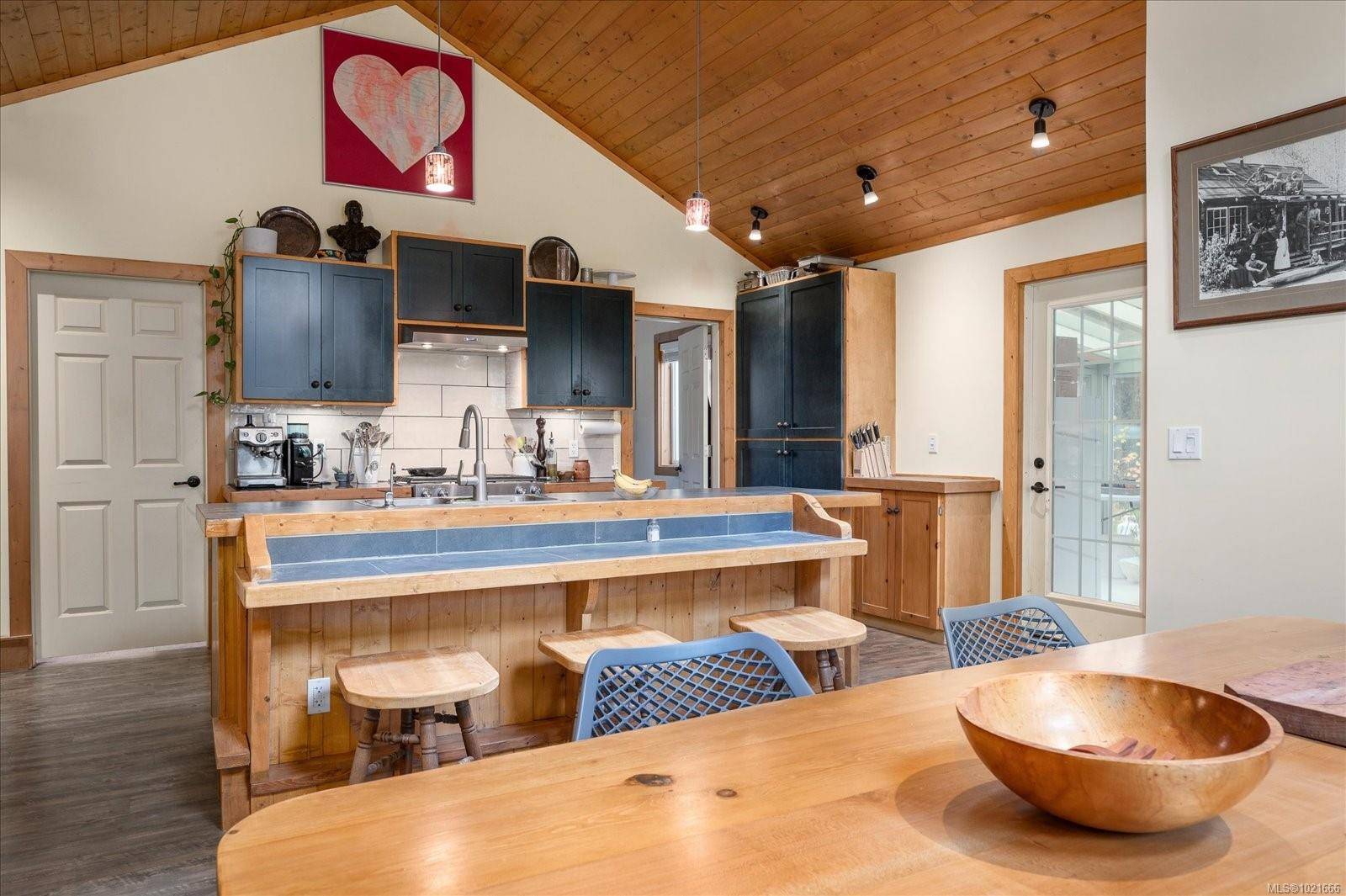 Gabriola Island, BC V0R 1X7,3271 South Rd