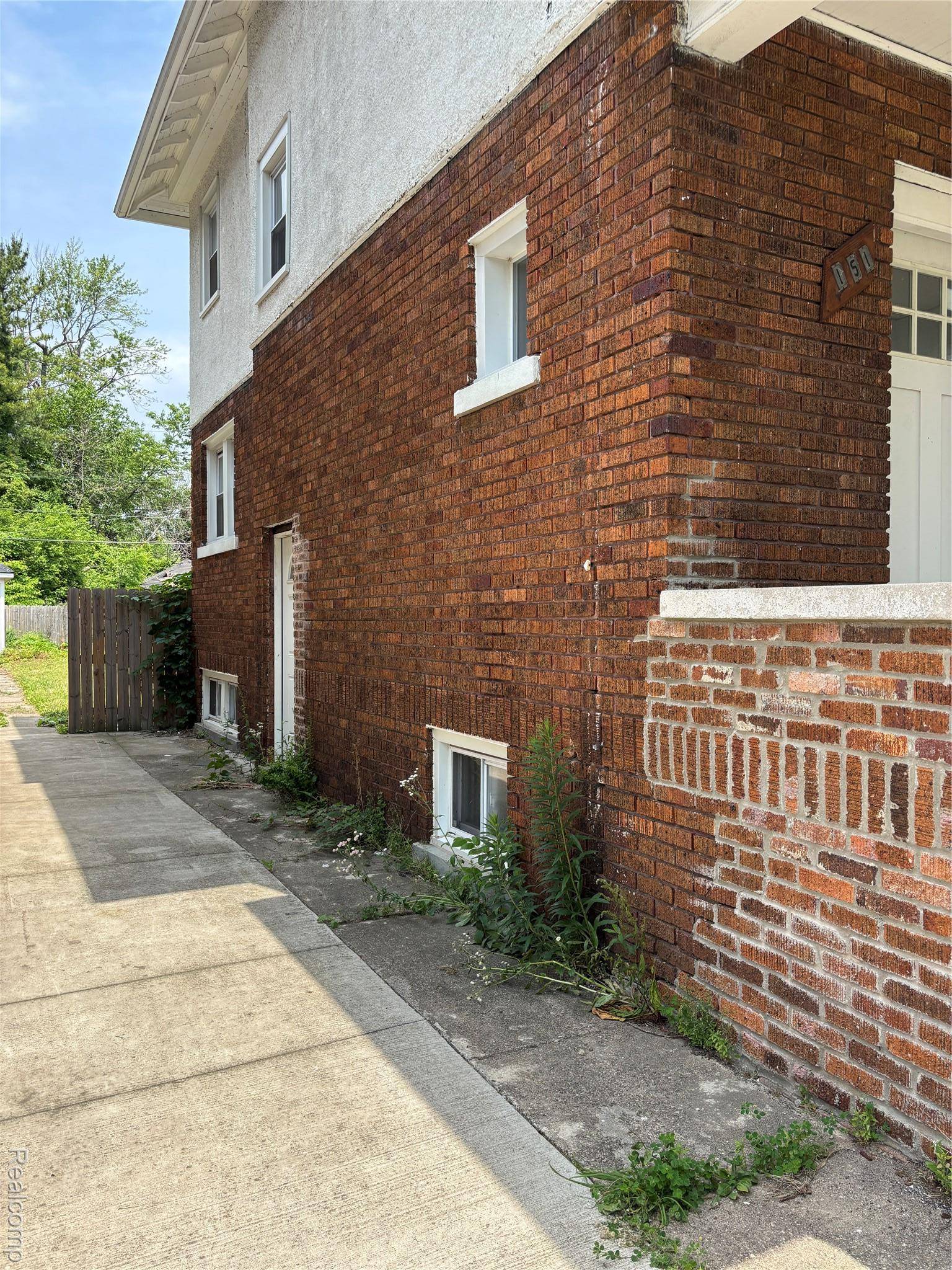 Highland Park, MI 48203,151 McLean ST