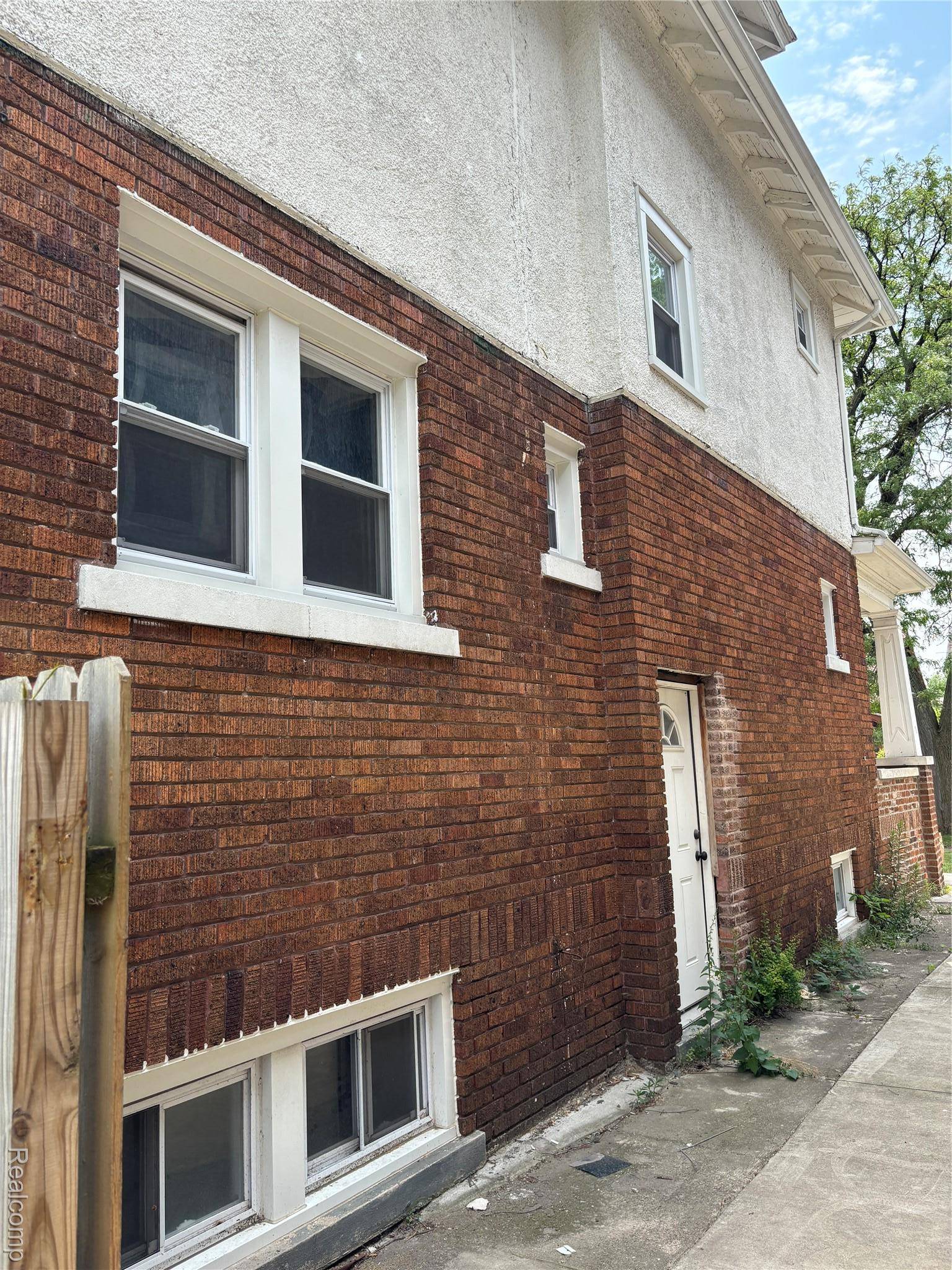 Highland Park, MI 48203,151 McLean ST