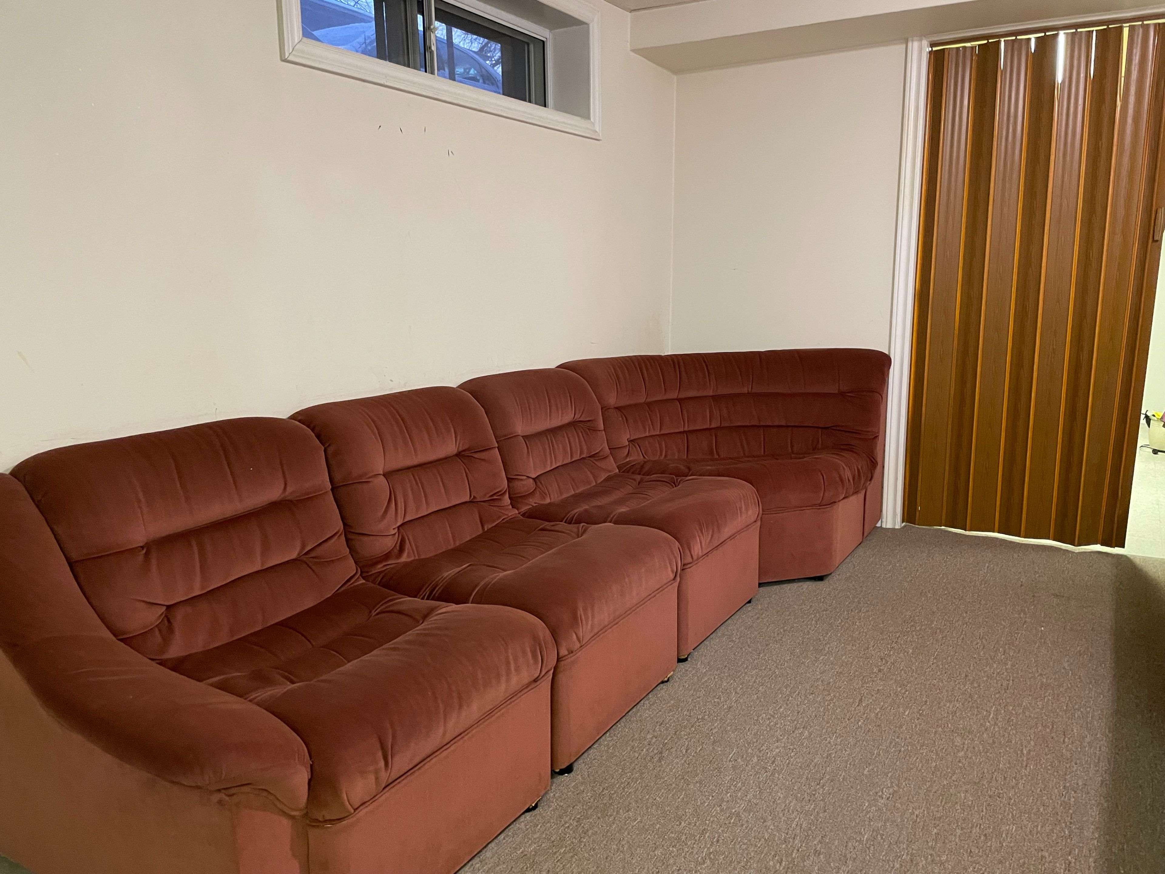 Toronto C15, ON M2K 1L5,7 Millgate CRES