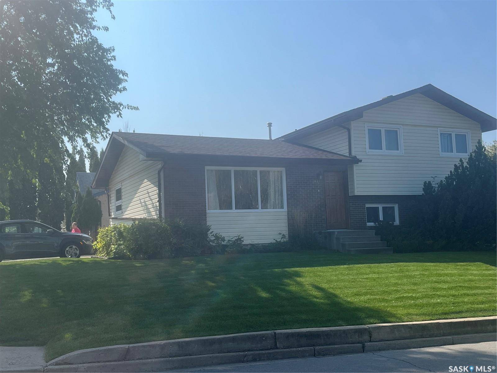 Prince Albert, SK S6V 7B9,1621 Blackwood DRIVE