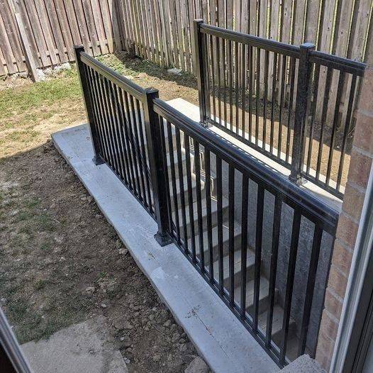 Brampton, ON L7A 2R4,150 Dells CRES