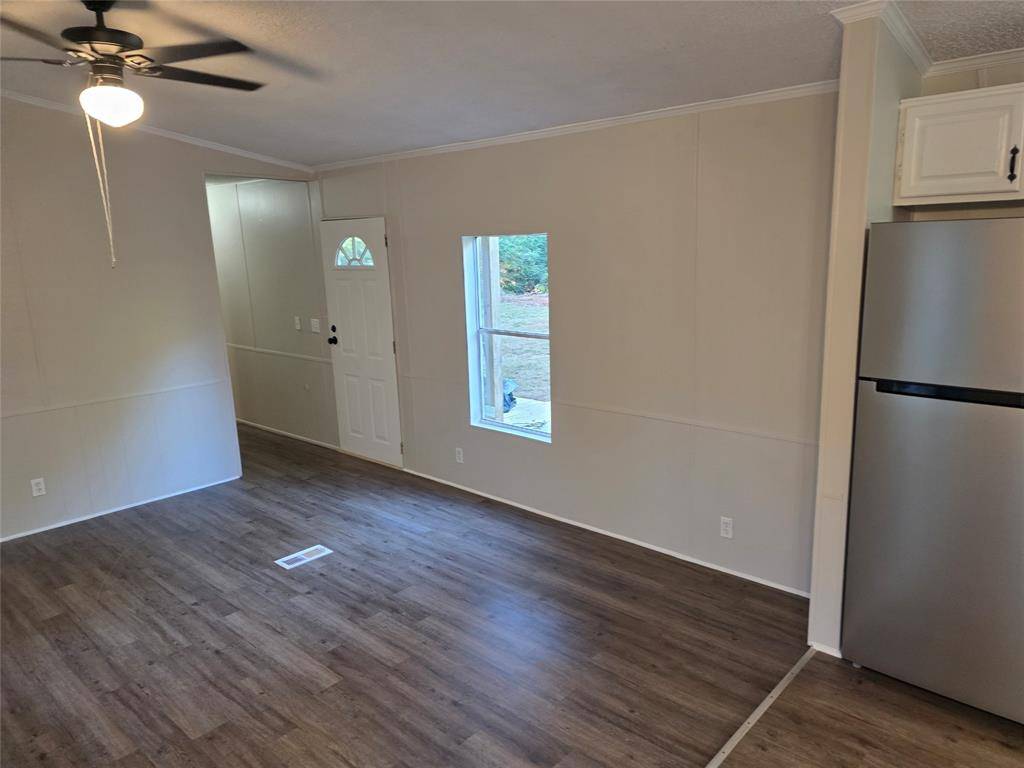 Vivian, LA 71082,1220 N Carson Street