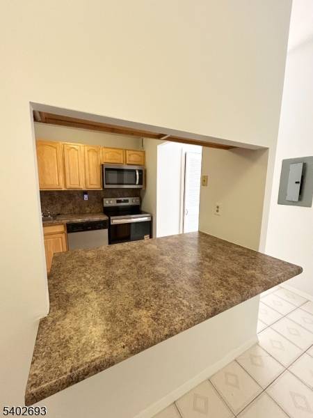 Newark City, NJ 07102,111 Mulberry St #4C