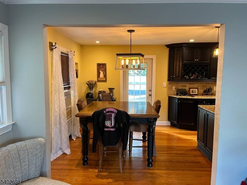 Linden City, NJ 07036,136 Birchwood Rd