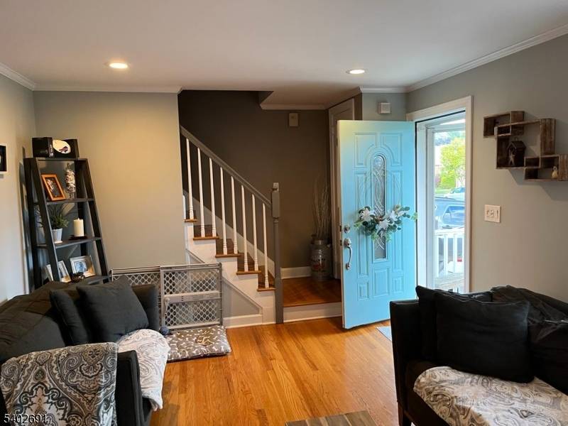 Linden City, NJ 07036,136 Birchwood Rd