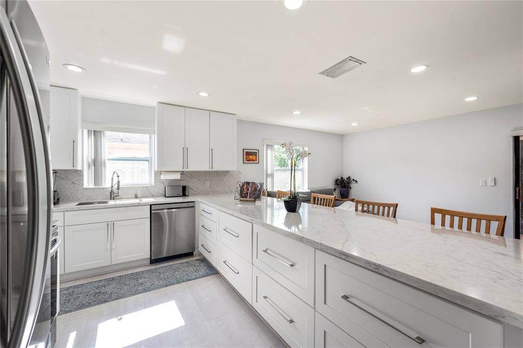 Deerfield Beach, FL 33442,3291 SW 4th St