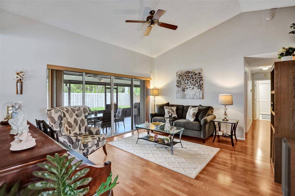 Sunrise, FL 33326,948 SW 149th Ter