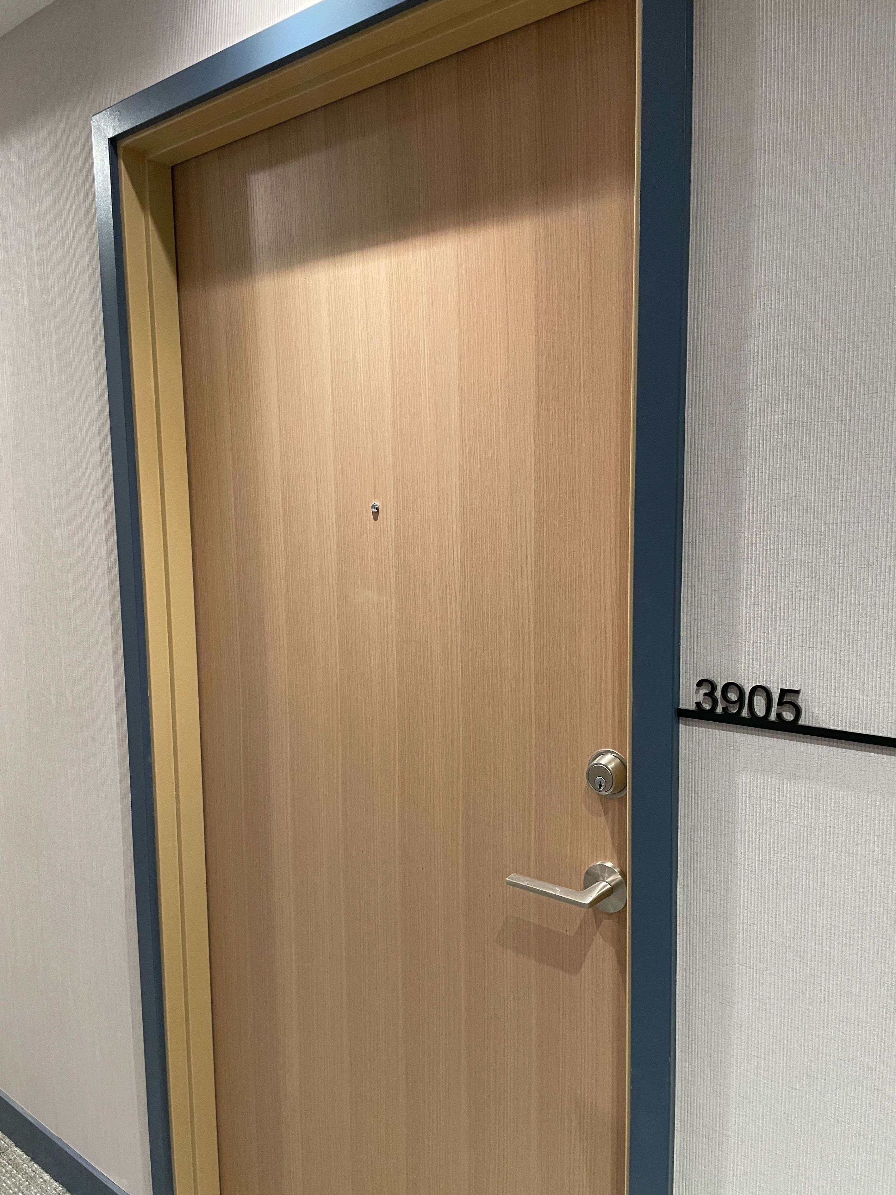 Mississauga, ON L5B 0P6,395 Square One DR #3905