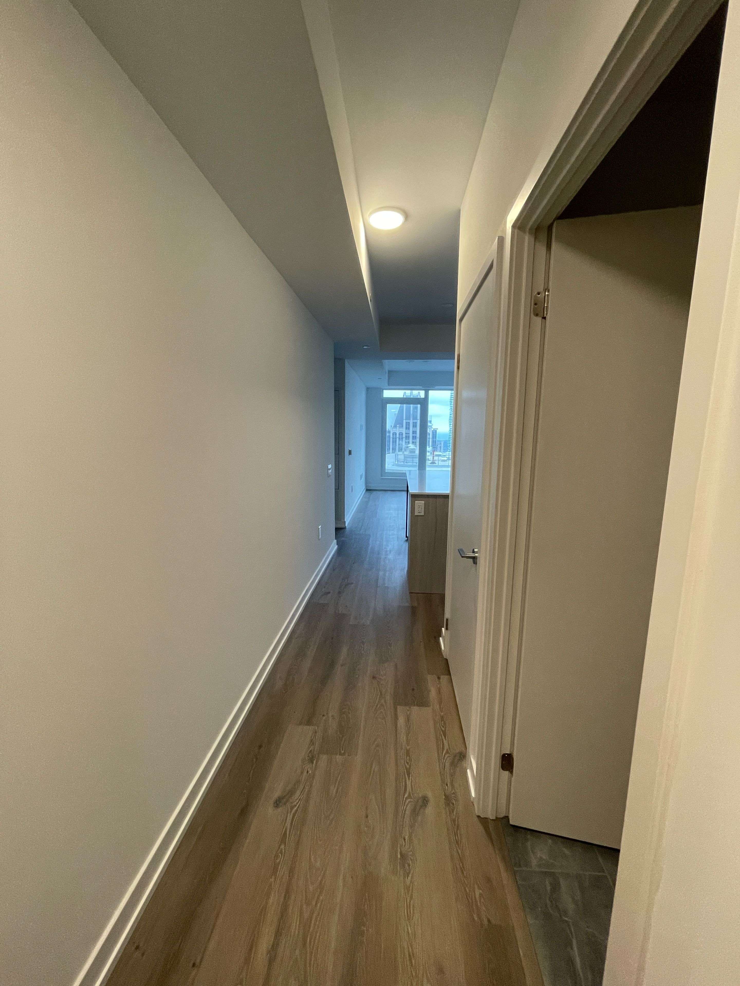 Mississauga, ON L5B 0P6,395 Square One DR #3905