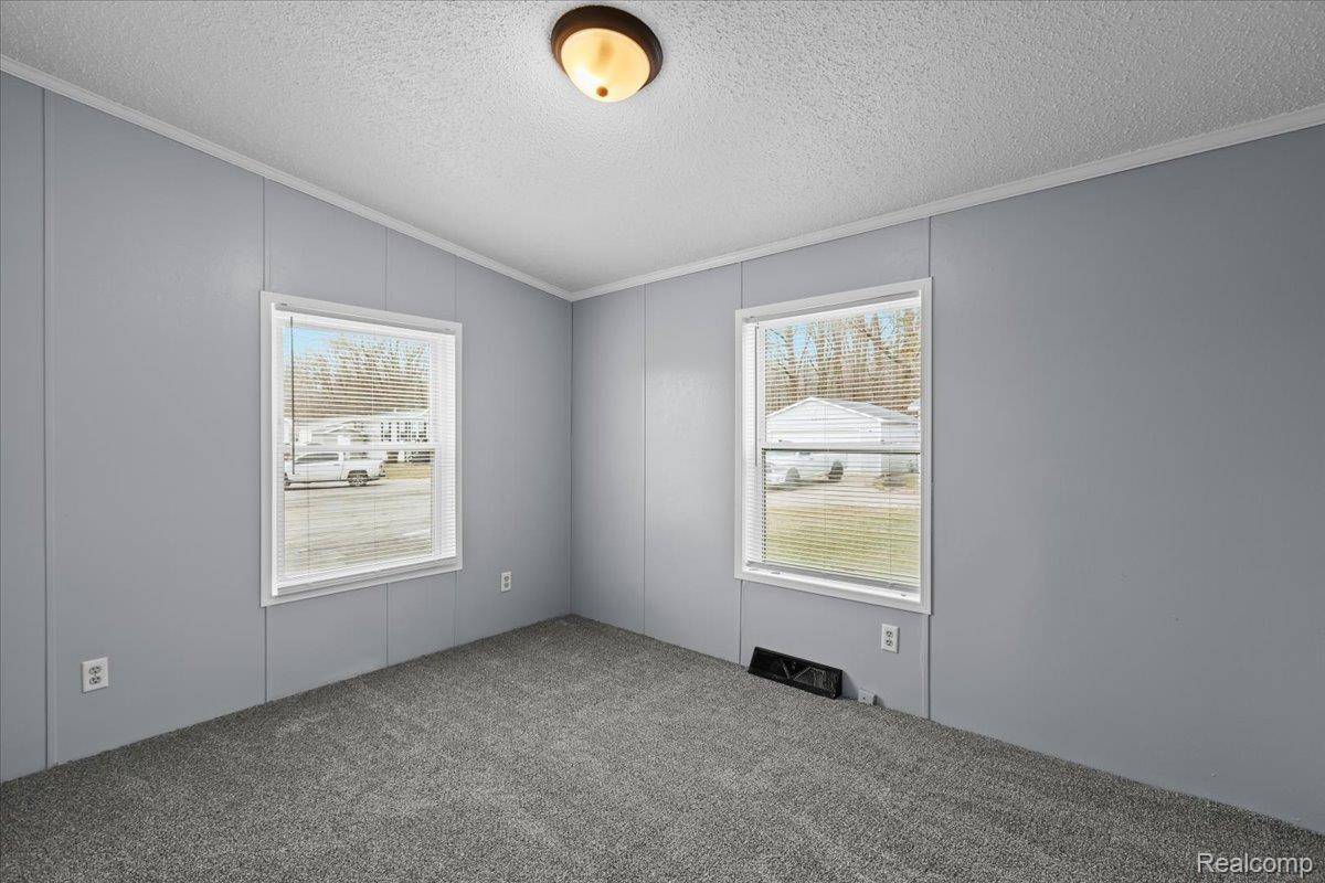 Flat Rock, MI 48134,28289 Spruce st.