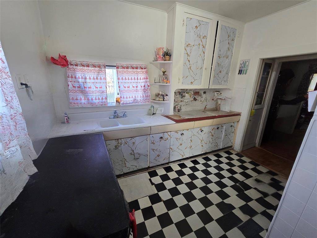 Ranger, TX 76470,453 W Main Street