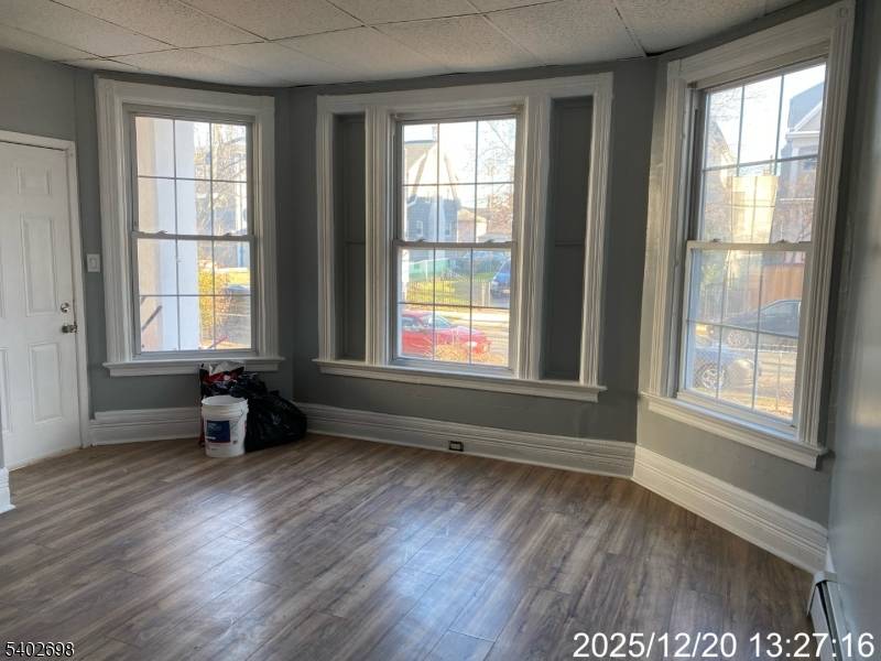 East Orange City, NJ 07017,135 N 14Th St