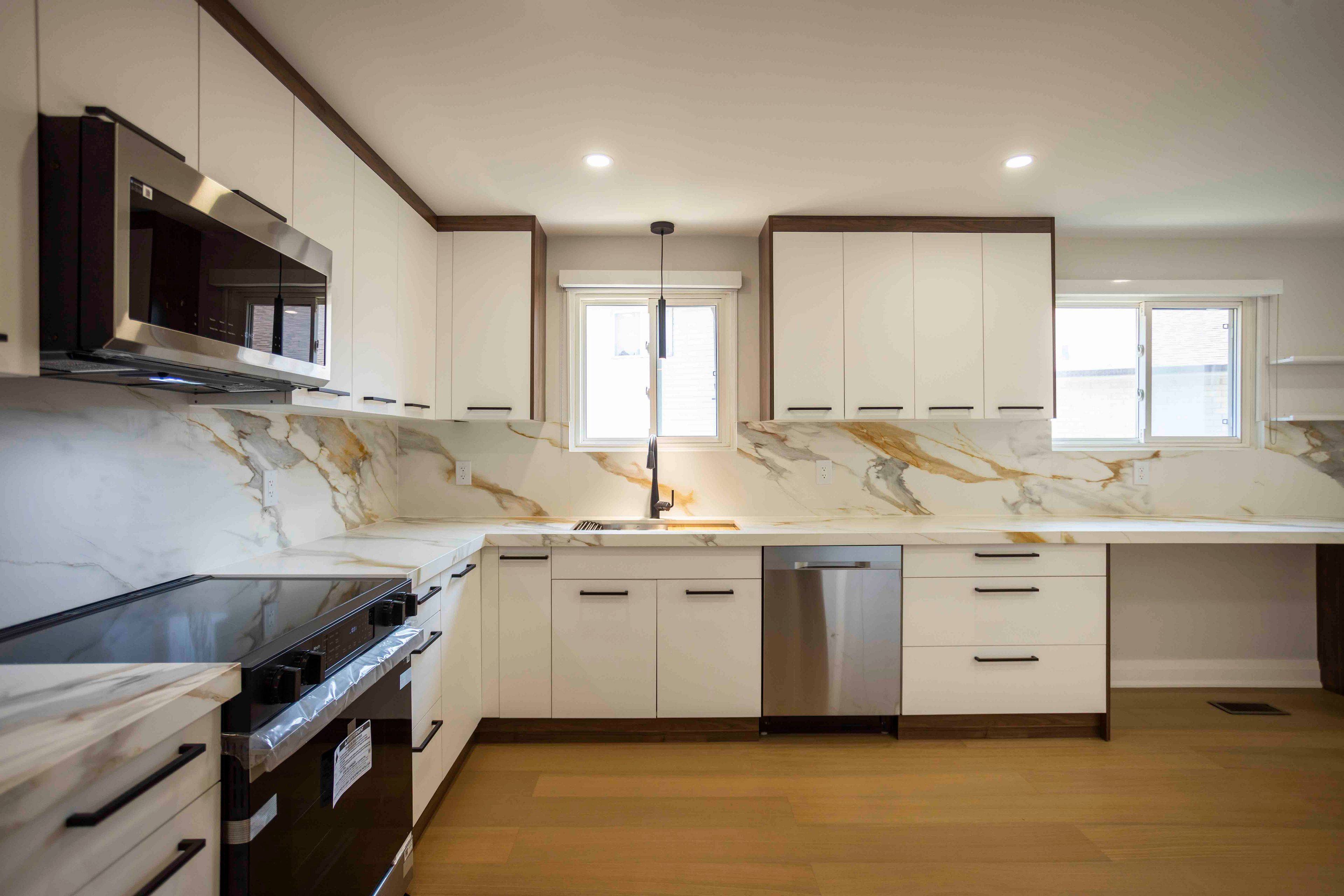 Toronto E11, ON M1B 1Y5,15 Shademaster CT #Upper